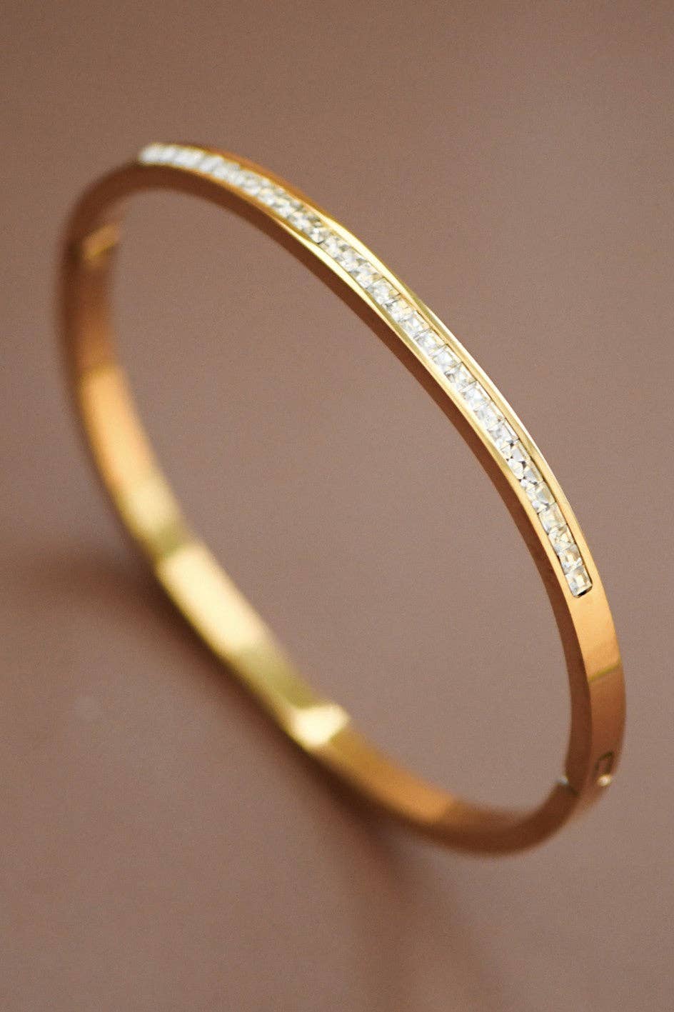 18K Gold Plated Waterproof Stainless Steel Bangle - 7039