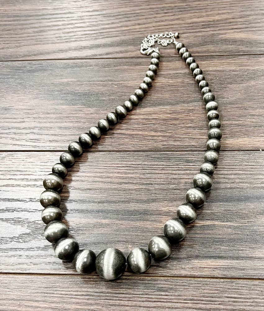 739190, 24" Handmade Very-Big Navajo Necklace